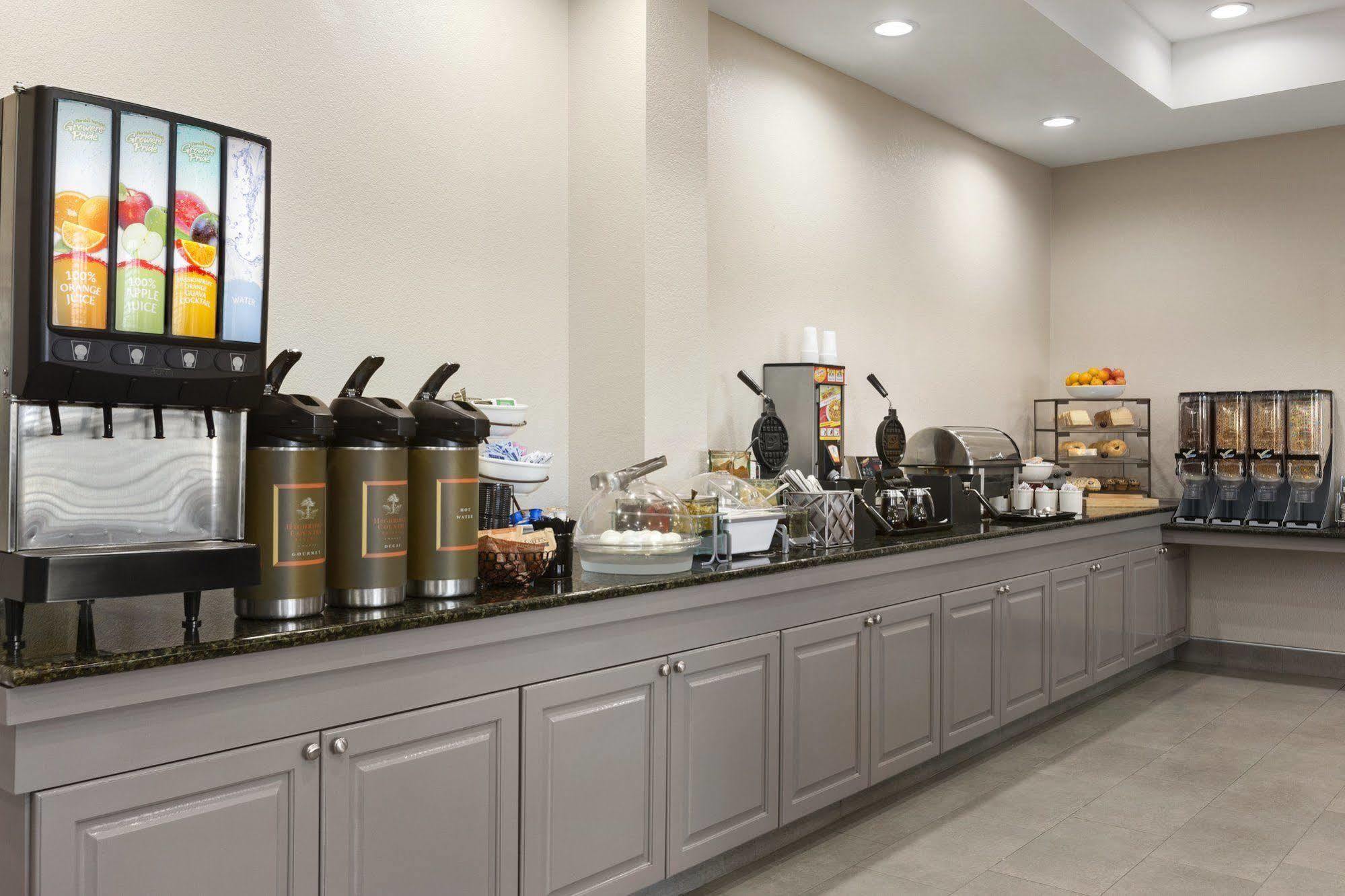 Spark By Hilton Panama City Beach Панама Сити Бийч Екстериор снимка